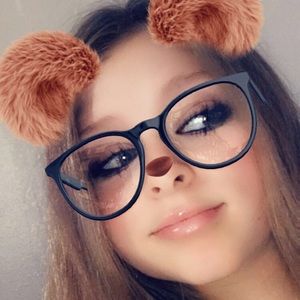 Meet your Posher, Kylie